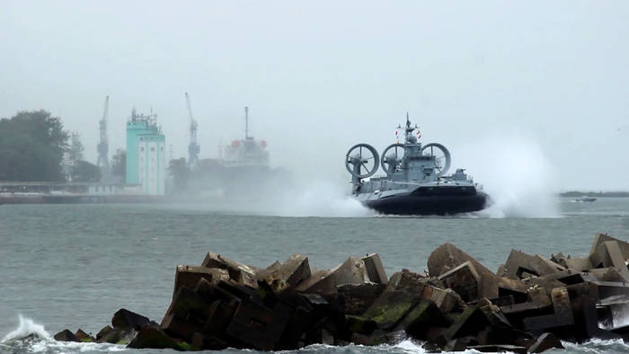 无人机入侵事件持续发酵，波兰关闭所有通往白俄的边境口岸