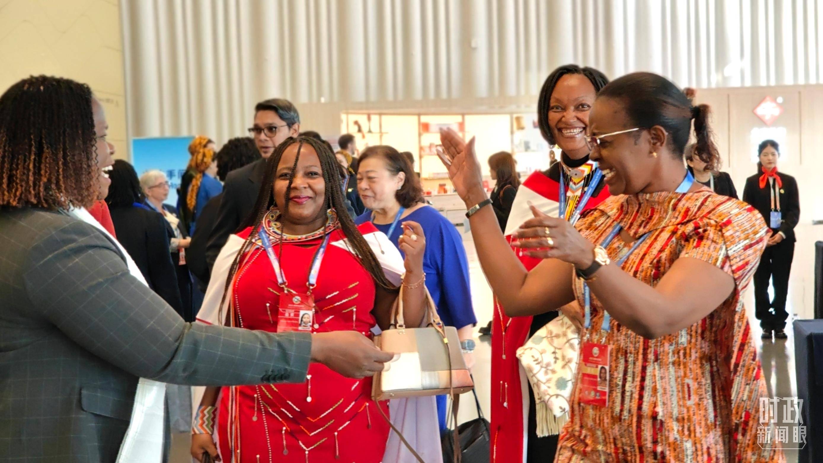 时政新闻眼丨这场聚焦“半边天”的全球峰会上,习近平提出哪些新倡议新举措?