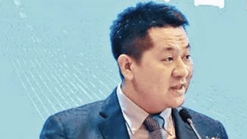 跨境网赌头目佘智江（湖南出生，后获柬埔寨国籍），被引渡回中国